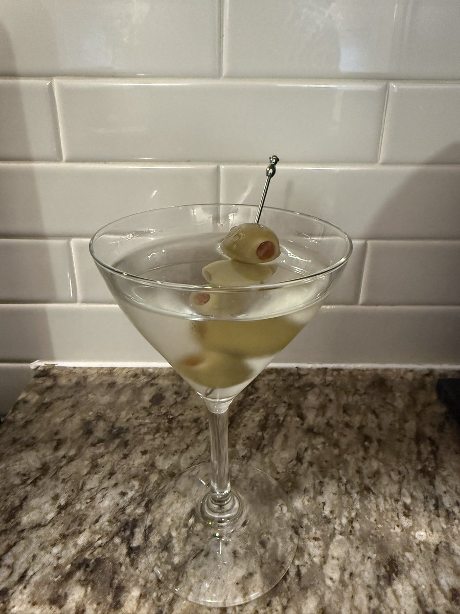 PRICEboy13's tweet photo. BARKEEP https://t.co/i0aPioUEVV