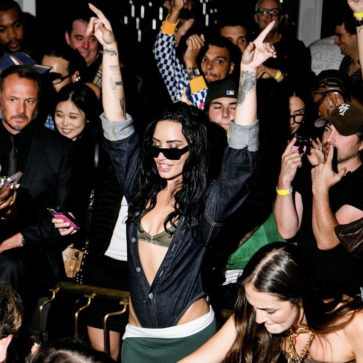 DEMI EM SP tweet media