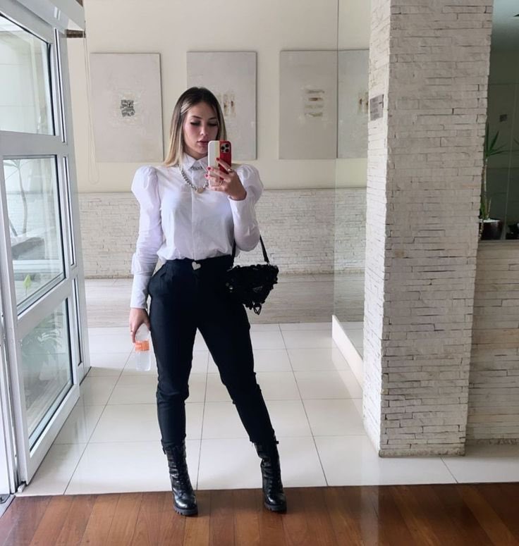 lindsay lohan souza da costa tweet media