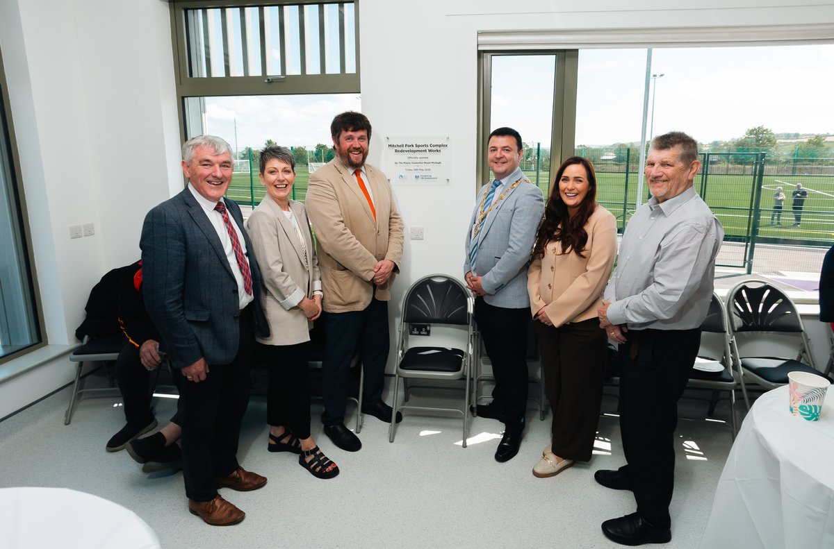 mayordcsdc's tweet photo. Delighted to officially unveil the new £3m redevelopment at Mitchell Park in Castlederg today ⚽🎉

As a proud Castlederg man, it was fantastic to see this state of the art facility completed

A huge boost for sport, wellbeing &amp; community life in the Derg Ward 🙌 https://t.co/wb58YPpDRC