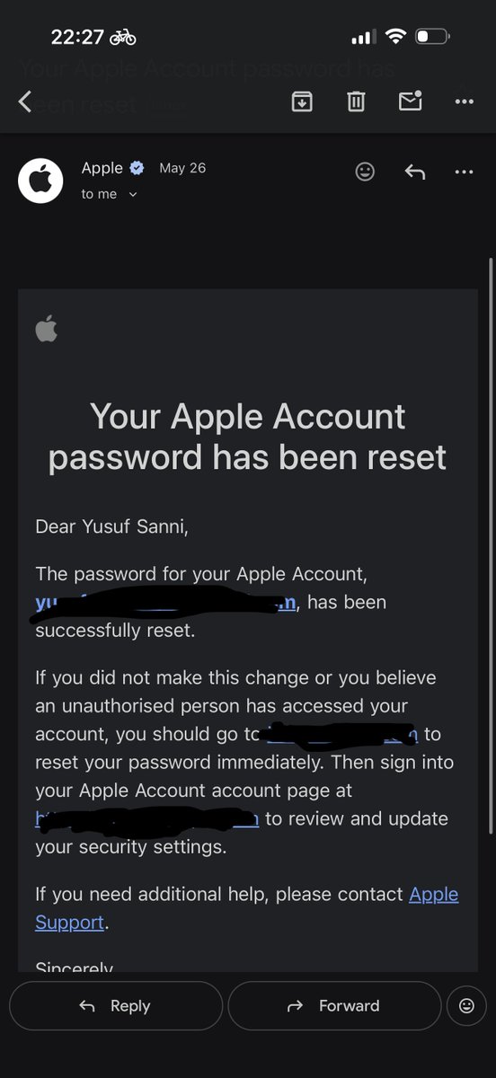 DejiButton's tweet photo. @EmzyGadgets If you have any issues about your iCloud locked or you forgot your password just dm me I will help you out for free https://t.co/C5w34aZdaO