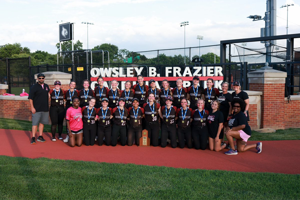 GraceSander2027's tweet photo. The Rockets are Back to Back to Back 7th Region Champs! I was named to the All-Region Tournament Team. This team is special and I’m ready to play next on Friday at John Cropp‼️@starsnationalfp @StarsNatColeman @_coachrachel @CompleteGame @ExtraInningSB @los_stuff @CoastRecruits https://t.co/LHbkOXinog