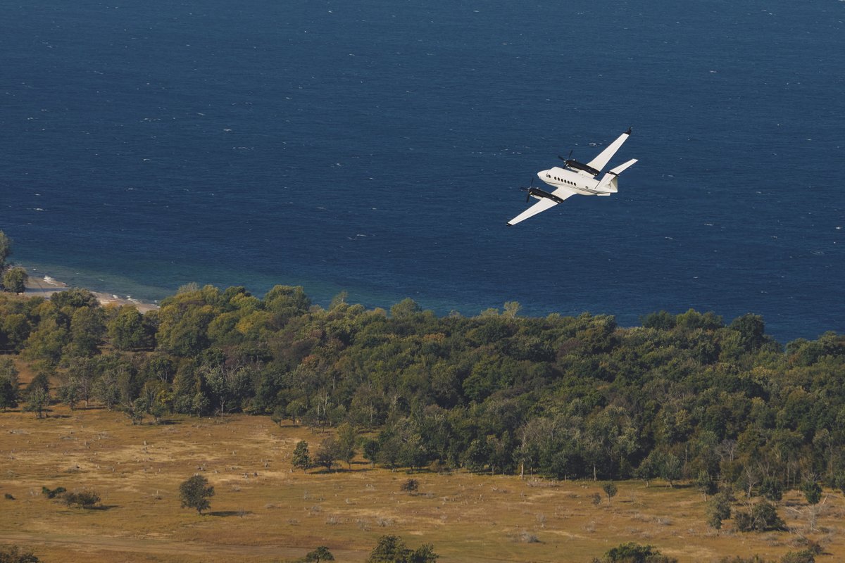 Beechcraft's tweet photo. Weekend plans? Already underway.

✈️: King Air 360

#beechcraft https://t.co/Nr42k2WRAA