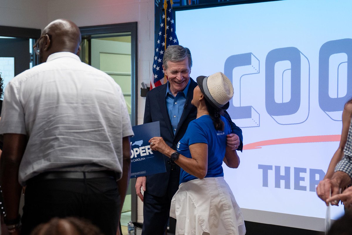 Roy Cooper tweet media