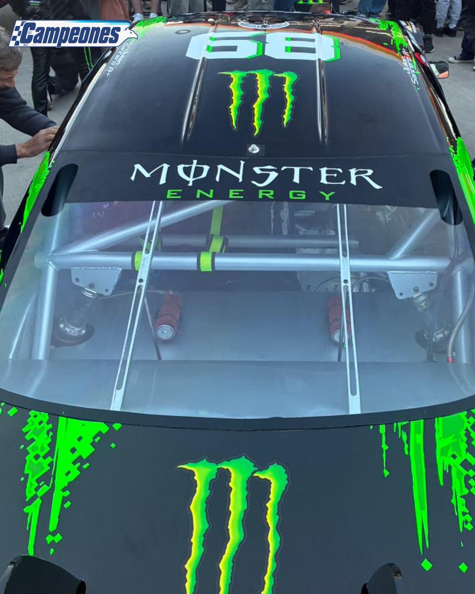 Campeonesnet's tweet photo. #TC | 💚 MÁS AL DETALLE

🎨 Así es la nueva decoración que lucirá el BMW M4 de Turismo Carretera con el que @JulianSantero comenzará a competir a partir de este fin de semana en Alta Gracia.

☝️ El mendocino buscará revertir la imagen de las últimas competencias para volver a estar peleando arriba como lo hizo al inicio del año.