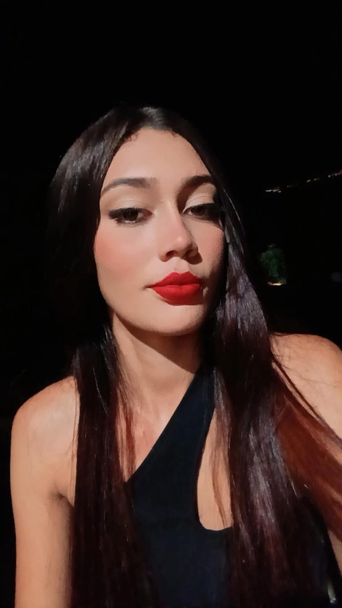 Maria tweet media