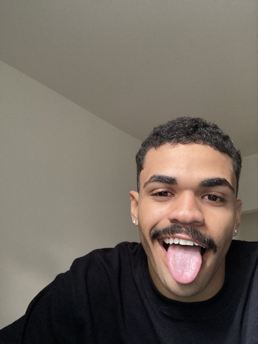 ryanlilboy_'s tweet photo. 1 no instagram // 2 no twitter

#PINTOSAWARDS
#PINTOAWARDS
#PEITOAWARDS
#PEITOSAWARDS
#XOTAAWARDS
#XOTASAWARDS
#TROCONUDS
#BUNDAAWARD
#BUNDASAWARDS
#BUCETAAWARD https://t.co/itO5HDn0Xf