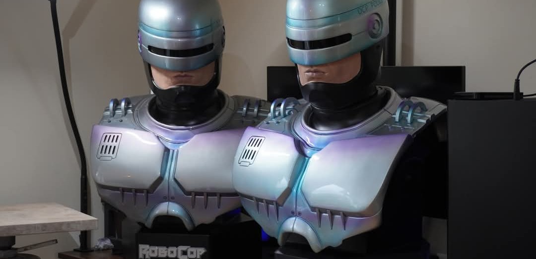 NewimageProp's tweet photo. Hi, Robocop is going really well. It was extremely hard work in this heat but now it's cooled down I can get more sanding done. We are announcing that we are doing a table at a Comic con in Moffat, this is a local village we love to visit in Scotland.
More on this to come 👍 https://t.co/GUCeg5VAO2