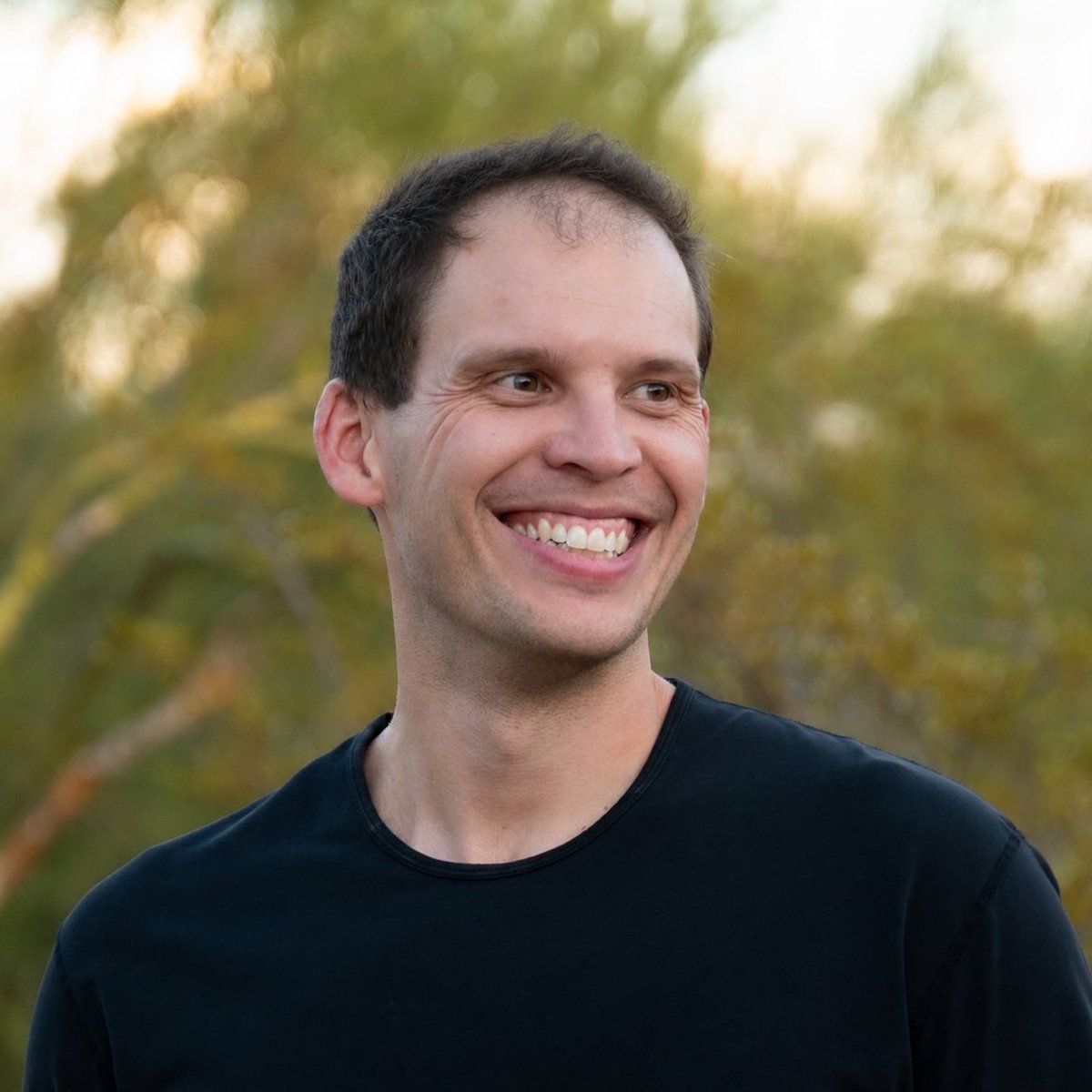 BenjDicken's tweet photo. before pagerduty  /  after pagerduty https://t.co/FYCkHJGB9Q