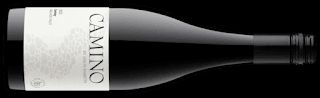 Qwine's tweet photo. Dang! Dangerously slurpable and eminently smashable, this is a silky delight that will take pride of place on a lazy Susan and take down a Chinese banquet effortlessly. What a joy it was to review this Camino Wine Co Gamay. https://t.co/HxjFGoe3Zo https://t.co/HA45UL9DGU