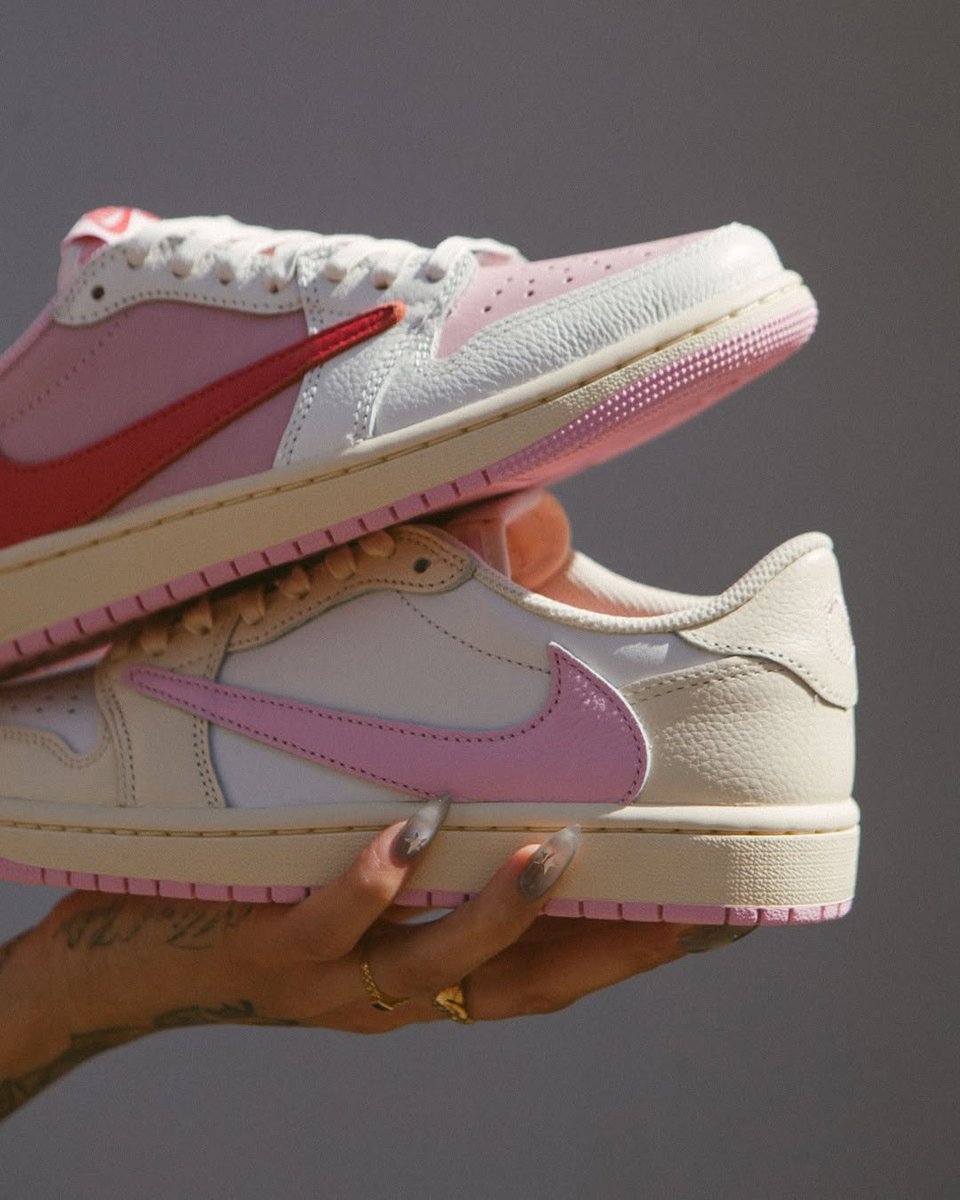 JustFreshKicks tweet media