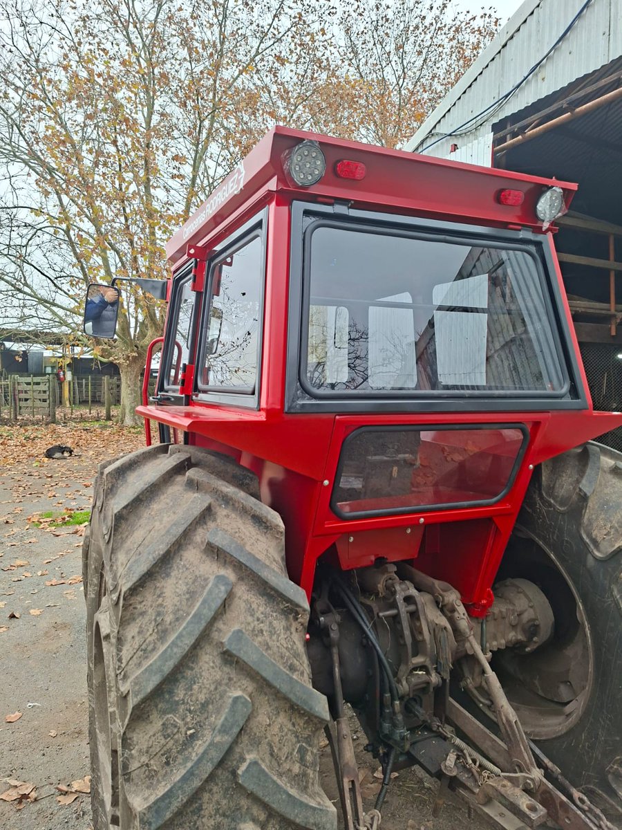 rmhbv's tweet photo. Seguimos brindando soluciones para el campo. Venta de cabina nacional Rodríguez e instalación a cargo de la fabrica para el Massey del INTA BALCARCE.

Gracias por la confianza 🇦🇷🥇 https://t.co/uskBJlB7rw