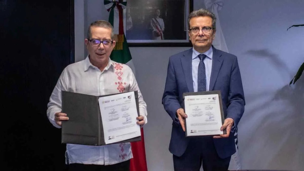 MVSNoticias's tweet photo. 📺⚕️ @COFEPRIS  y el Sistema Público de Radiodifusión unen esfuerzos por la salud en México

La Comisión Federal para la Protección contra Riesgos Sanitarios firmó un convenio de colaboración con el Sistema Público de Radiodifusión del Estado Mexicano para impulsar campañas y contenidos informativos enfocados en prevención sanitaria. 🇲🇽

📌 El objetivo es fortalecer la cultura de salud y prevención entre la población mediante información accesible y de interés público.

🪶Nora Bucio (@norabucio)
📷 Cofepris