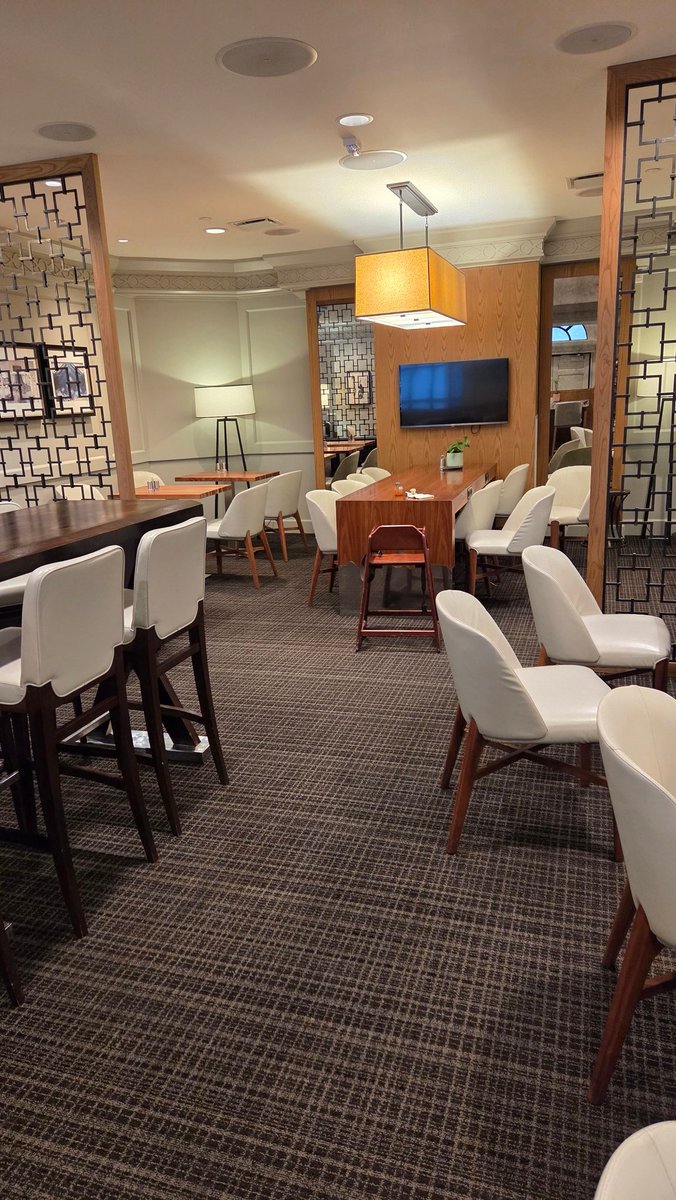 JIMIUMGroup's tweet photo. First time Staying @JWMarriott New Orleans Had issue with construction sounds outside my room. Quite accommodating in quickly finding me a different room on opposite side of hotel. Thank u!  Great staff / experience.  Great Executive lounge too. #jimjimsreinventionrevolution https://t.co/rqkUZpf89X