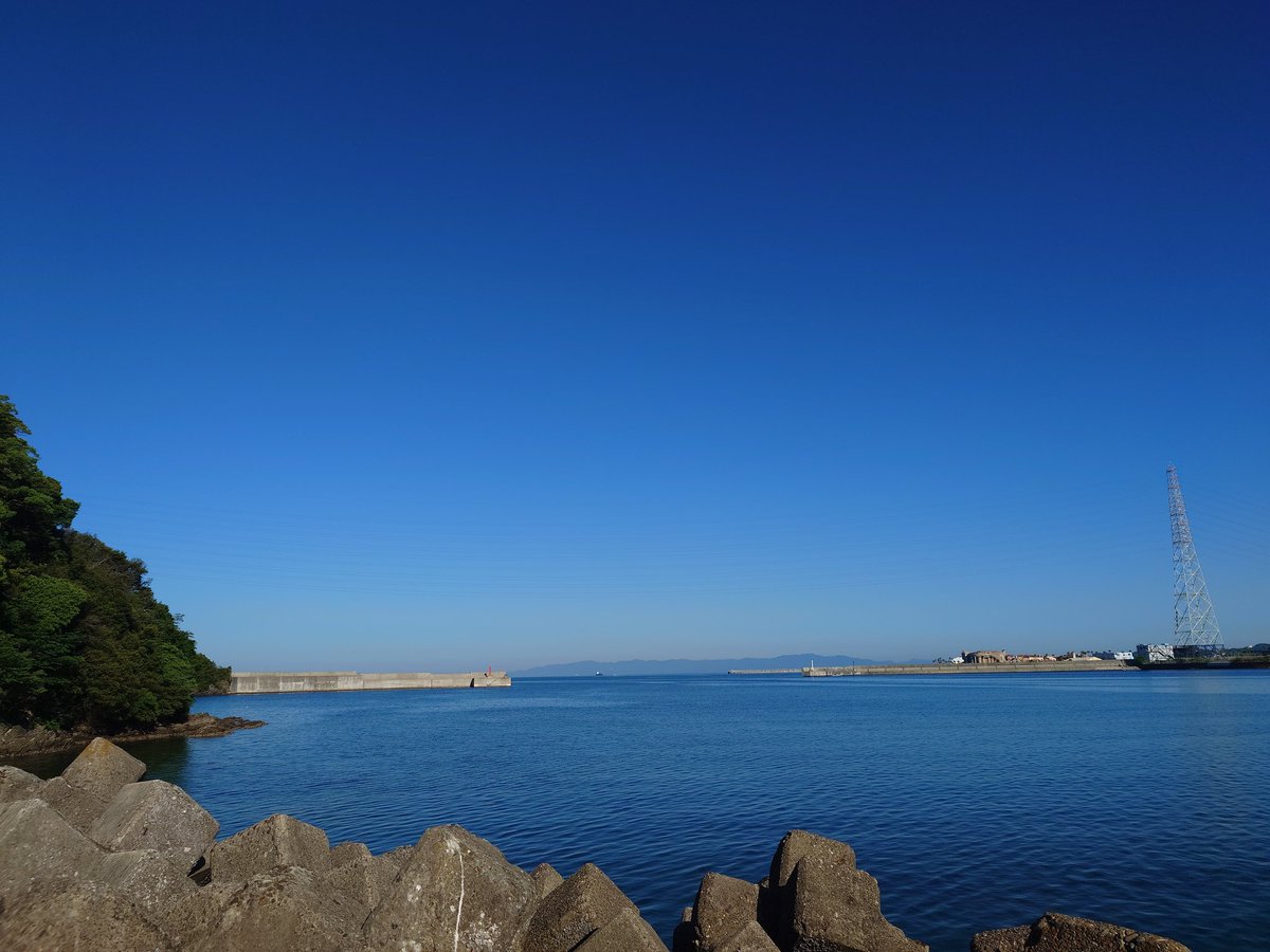 Bo_camera's tweet photo. 今日は釣りしに海に来てる🎣 https://t.co/on6ykHynUS