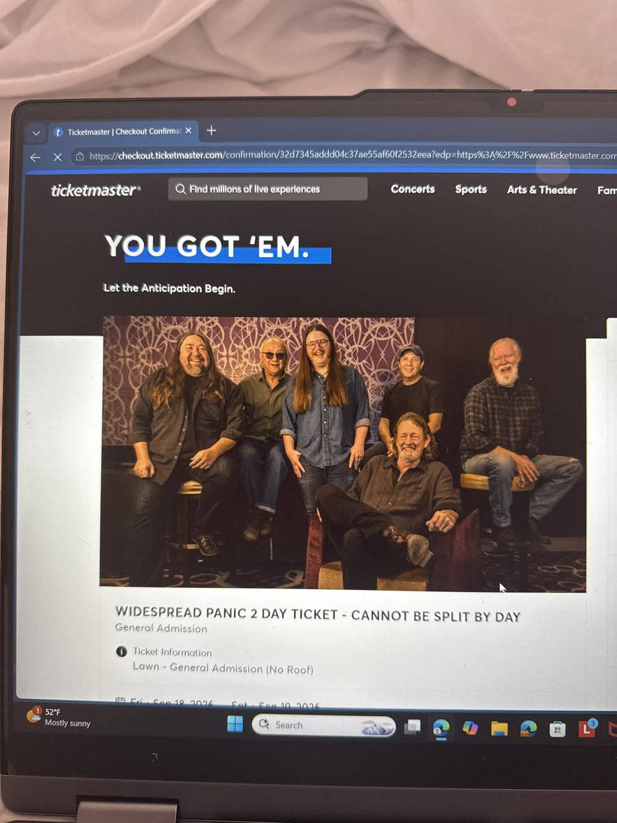 GeneralHackler's tweet photo. “Name 5 songs bro” to everybody going to this #bandfromathens #panic #barbour https://t.co/p0PEhbNpRy