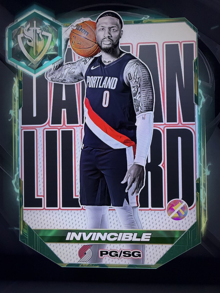 BlueSkyBeats's tweet photo. 🔥🏀 D.A.M.E. D.O.L.L.A. 💵 - Bout to build a studio in the locker room, F*it 🎶 IYKYK Go Time! “Gen Festival Challenge” Complete. 🚨 #NBA2K26 #MyTeam #Lillard #ps5 https://t.co/gp8LiZyeWd
