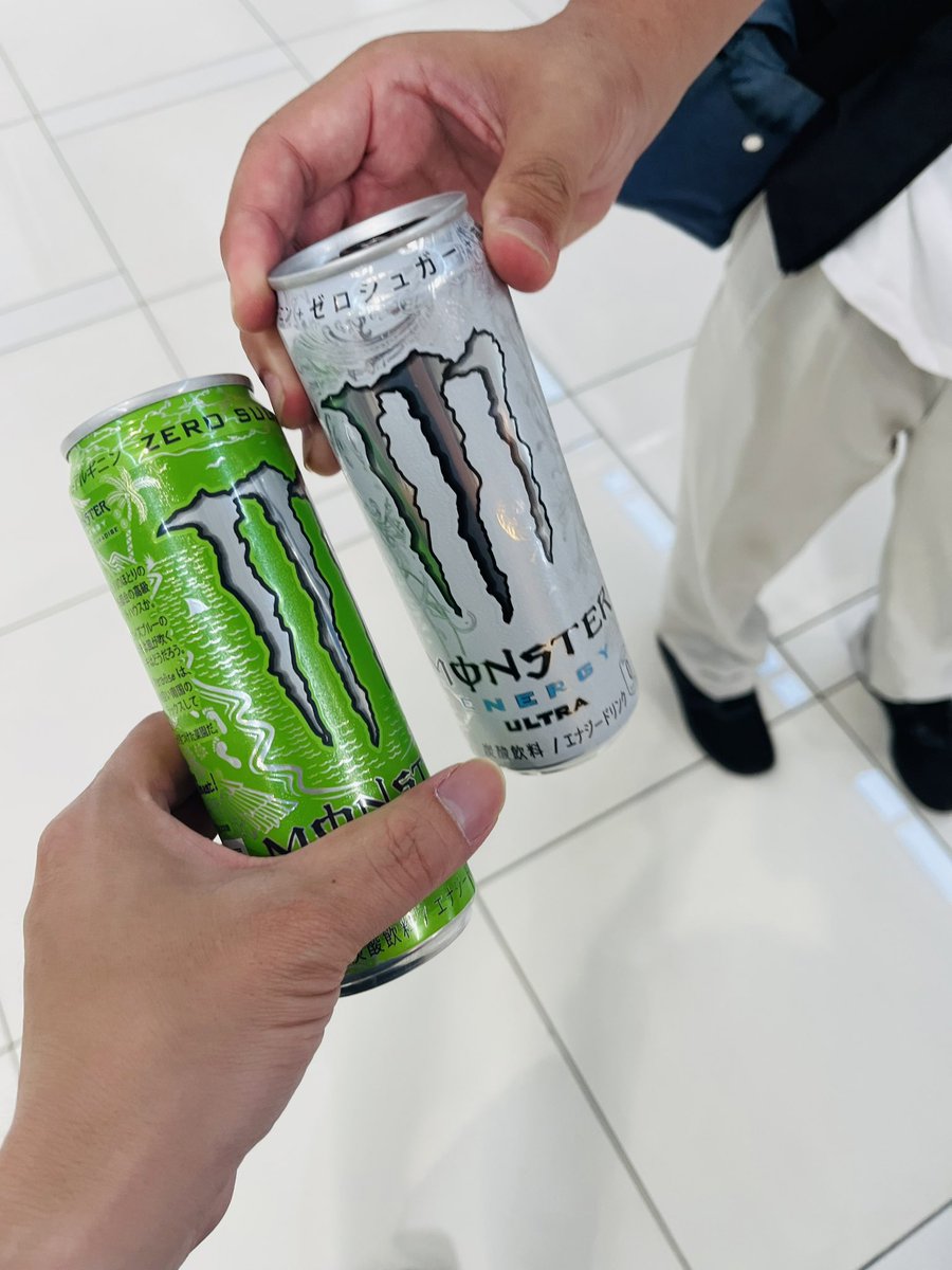 w__gorilla's tweet photo. セブ王と https://t.co/YvVFJTOTli