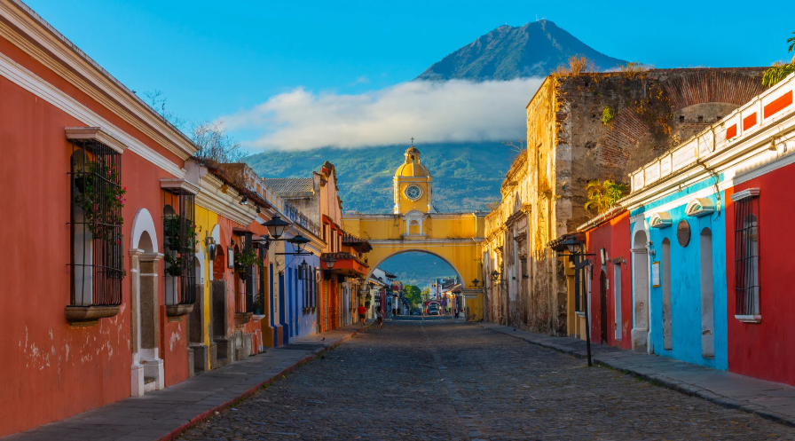 TimelessTrvlr's tweet photo. Guatemala feels like Central America at its most ancient and alive.

Maya ruins rising out of the jungle, volcanoes over Lake Atitlán, colorful markets, colonial streets in Antigua, and a culture that feels older than the borders around it. https://t.co/Y3XOEwasKv