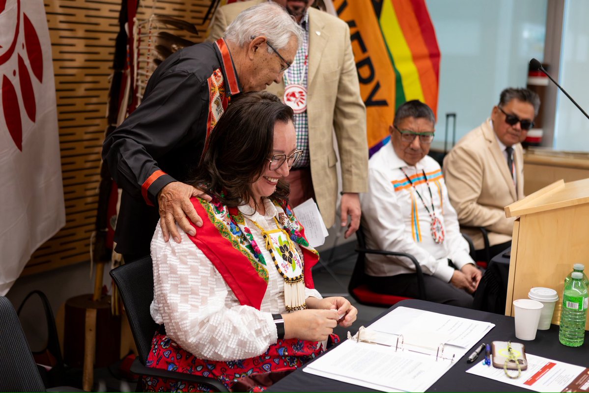 MandyGullMasty's tweet photo. Today, we marked the beginning of a historic new chapter for First Nations children &amp; families in Ontario.
 
The Ontario Final Agreement is about more than funding. It’s about First Nations reclaiming the authority to care for their children according to their own law &amp; cultures. https://t.co/NChpShLJAj
