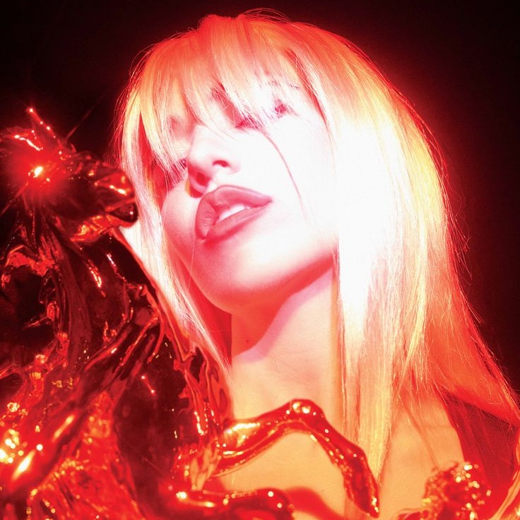 Info Ava Max tweet media