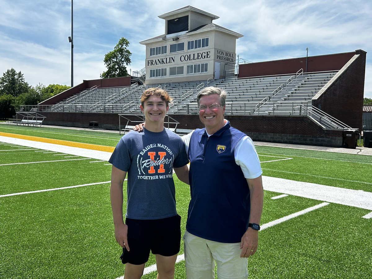 LyonsGage49684's tweet photo. A BIG thank you to @ChampionsManual for having me for a junior day visit. Looking forward to coming back for a game-day visit and thank you for giving me my first official offer.@Coach_H_HHS @CharlieOlivetti @CoachYoungXFQB @BlankmanSpencer @IndianaPreps @coachjaybach https://t.co/b2MZwz7sl4