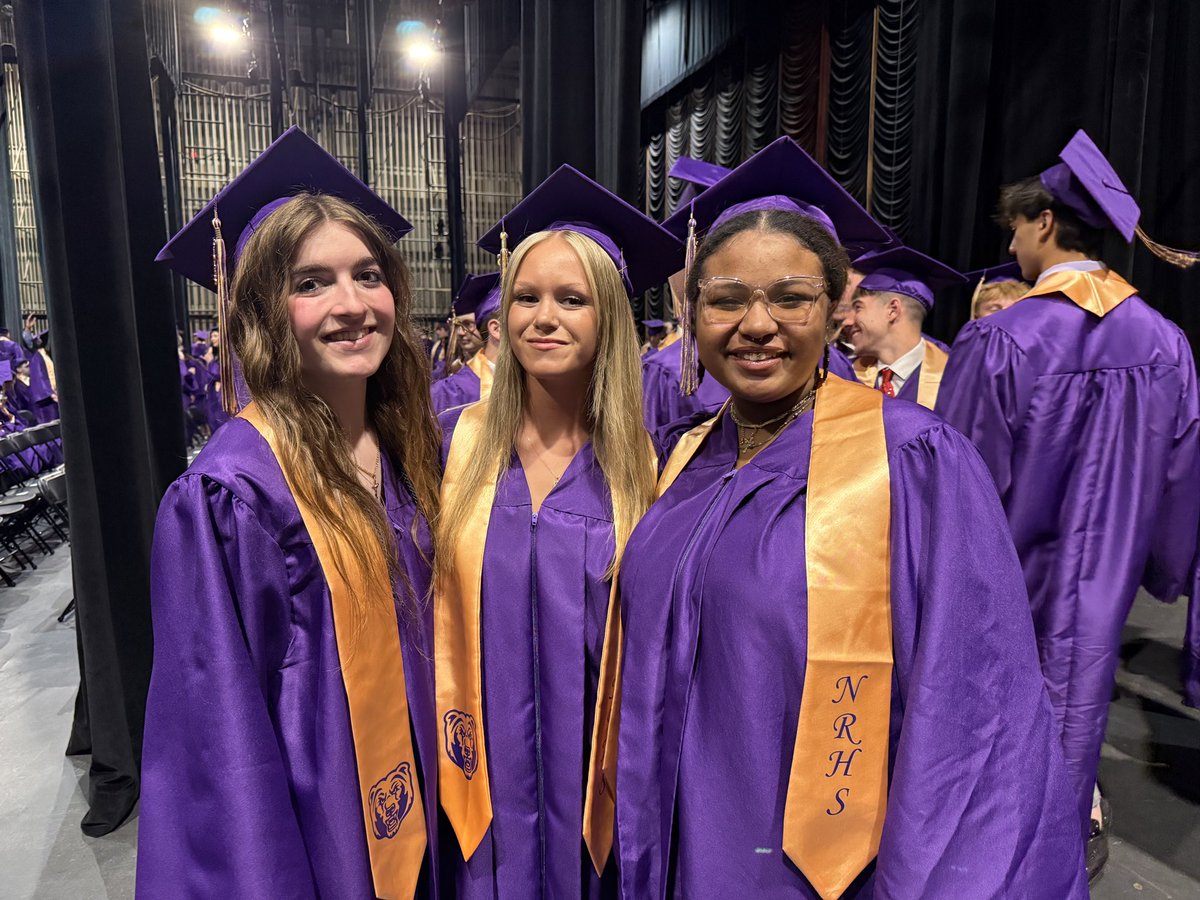 RoyaltonSchools's tweet photo. ✨ Tonight is more than a ceremony. It is a celebration of hard work, perseverance, friendships, and the memories that shaped the Class of 2026. Congratulations, graduates! https://t.co/cMDL7IBtwC