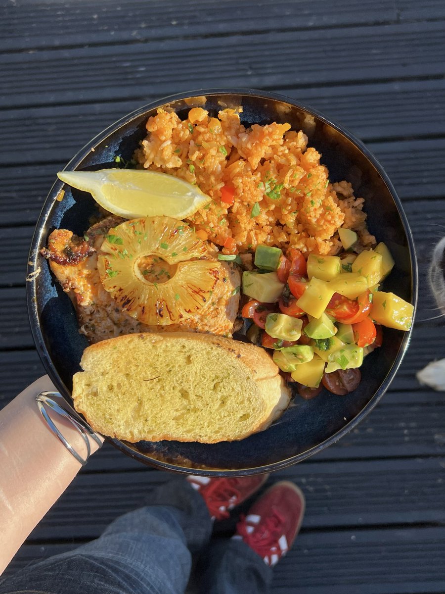 Roseatzforever's tweet photo. fat summer scran https://t.co/dMFP4z6Ddy