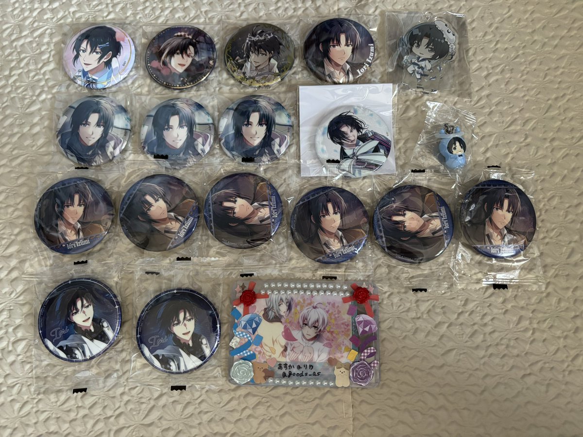 goods_as's tweet photo. アイドリッシュセブン 譲渡 

譲→和泉一織 七瀬陸

求→定価(+送料)

※まとめてお迎えいただける場合、特典1部おまけでお付けすること可能です。
※特典譲渡は1枚100円でのお譲り。
※交換の場合、求めてるものが限られる為、譲渡優先

お気軽にお声掛けください。
よろしくお願いいたします。 https://t.co/ugVoQQzjcj