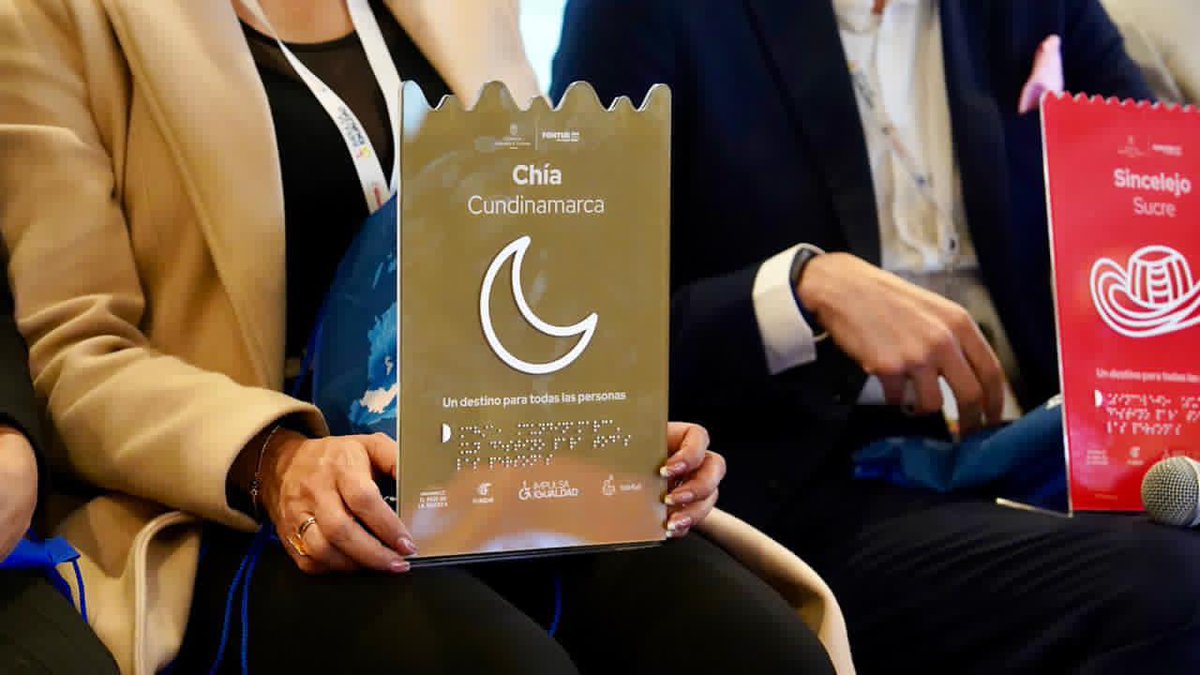 fonturcol's tweet photo. 3/4 Este material visibiliza los destinos mejor preparados para recibir a todos los viajeros, promoviendo la igualdad de oportunidades y el fortalecimiento del turismo accesible en #ElPaísDeLaBelleza. 🇨🇴 https://t.co/BHICGWwWOR