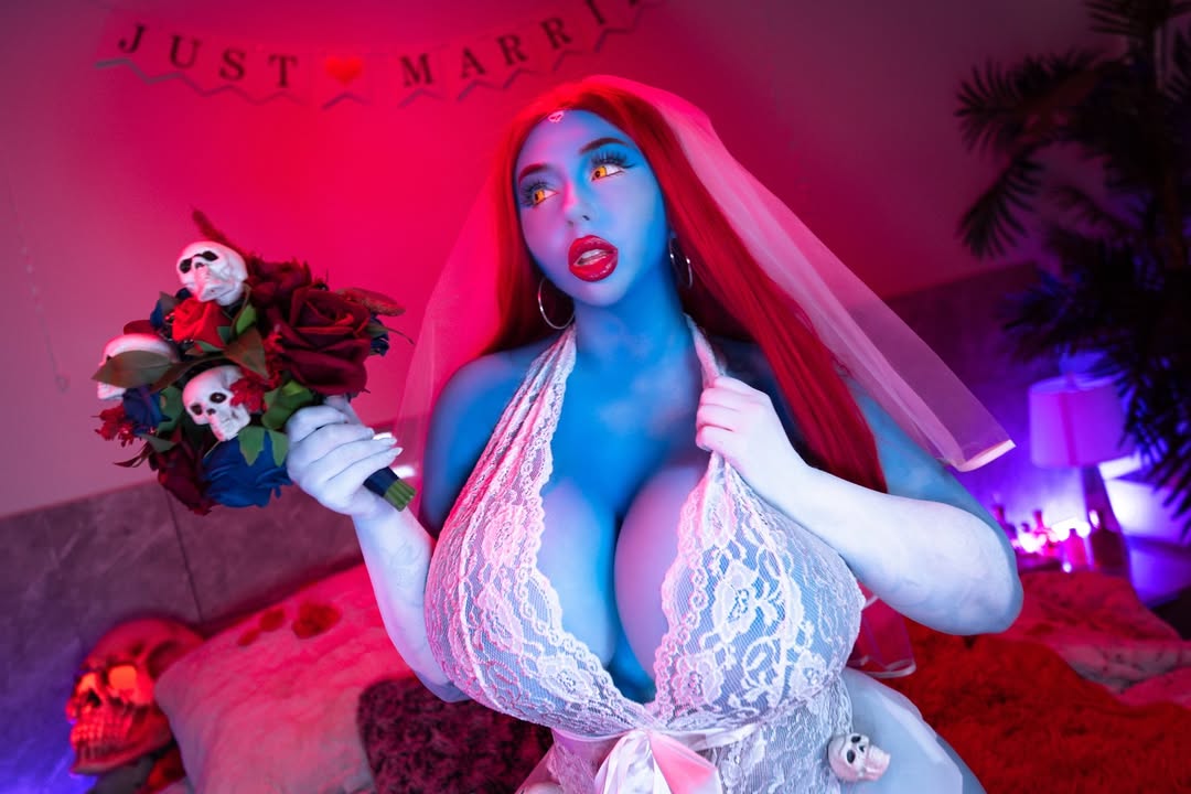MGhouliette_666's tweet photo. Are you feeling blue?🤭😘 https://t.co/ulZsXEeYup