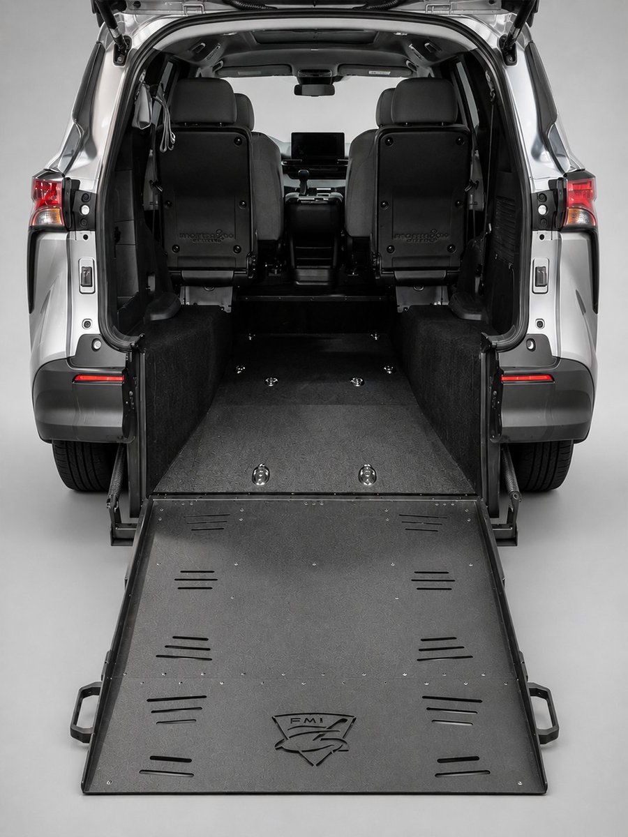 FreedomMotorInc's tweet photo. More room, more freedom, fewer fuel stops.
♿ Our 2026 Toyota Sienna Hybrid Rear-Entry delivers up to 36 MPG and features the industry's widest 40-inch rear-entry ramp for unmatched accessibility and comfort.
#WheelchairAccessible #ParkAnywhere #FreedomMotors #RearEntry https://t.co/qMw9i9QfnO