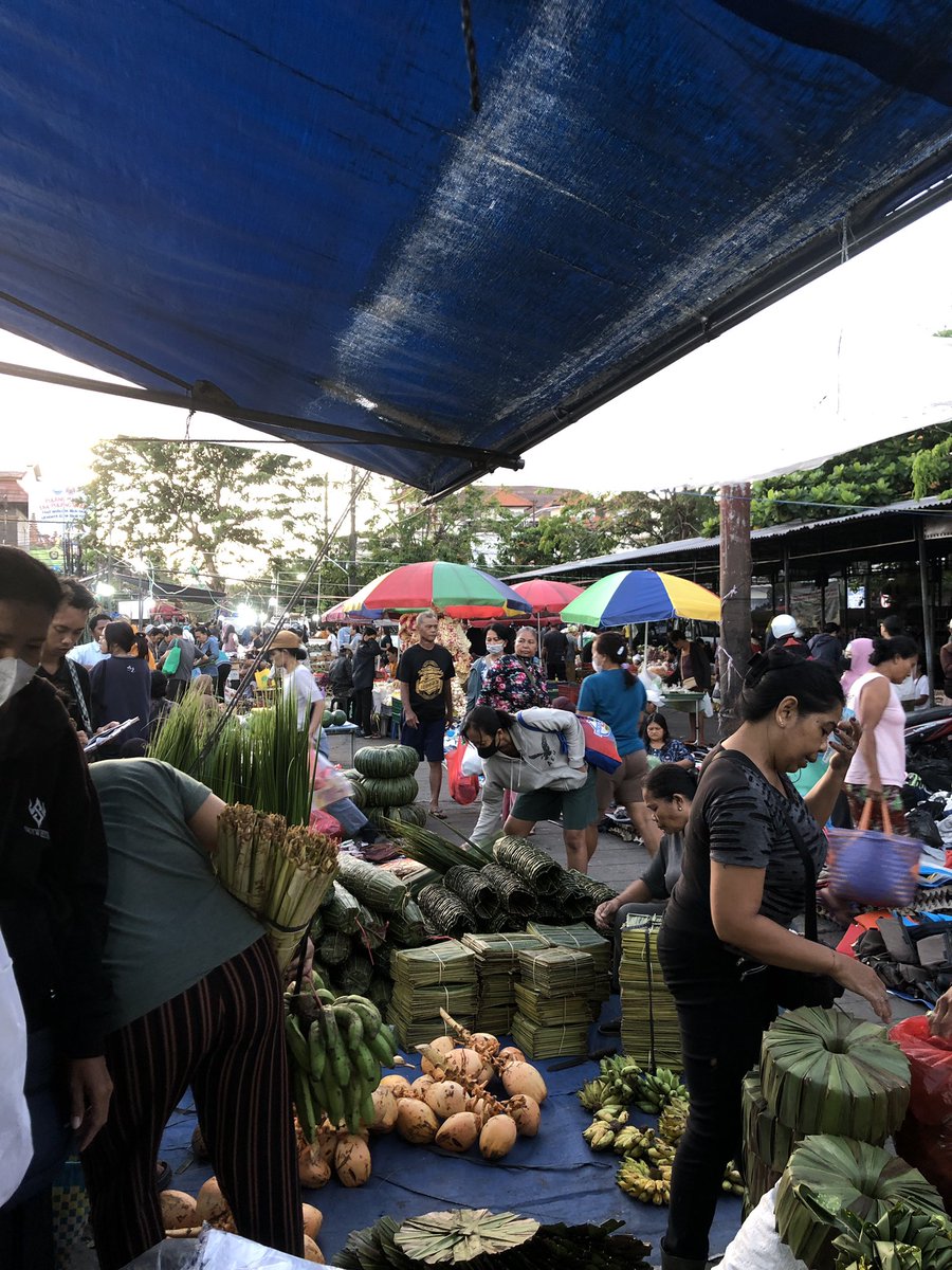 buggerjerk's tweet photo. dah lama ga ke pasar pagi" https://t.co/SdBCEGCKDN