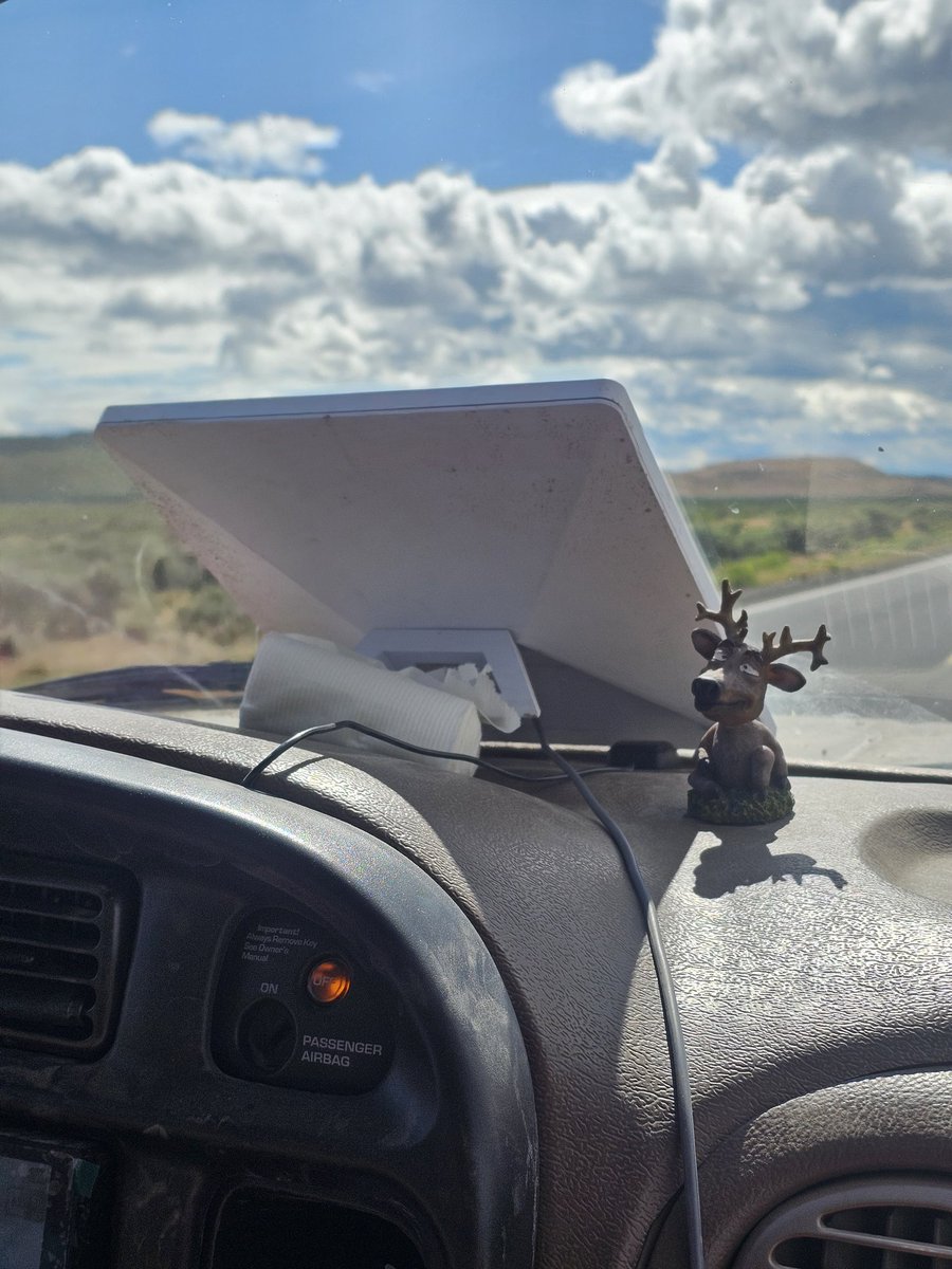 LeannCassie's tweet photo. @Starlink Starlink Mini keeping us connected from the middle of nowhere to the middle of a thunderstorm.
1 in the truck, 1 in the trailer, and we're always in touch. 
Total game changer.
And yes, that's a toilet paper roll holding it up. 
Not all heroes wear capes. Some come in 2-ply 🤣 https://t.co/7CGp4BNPXn