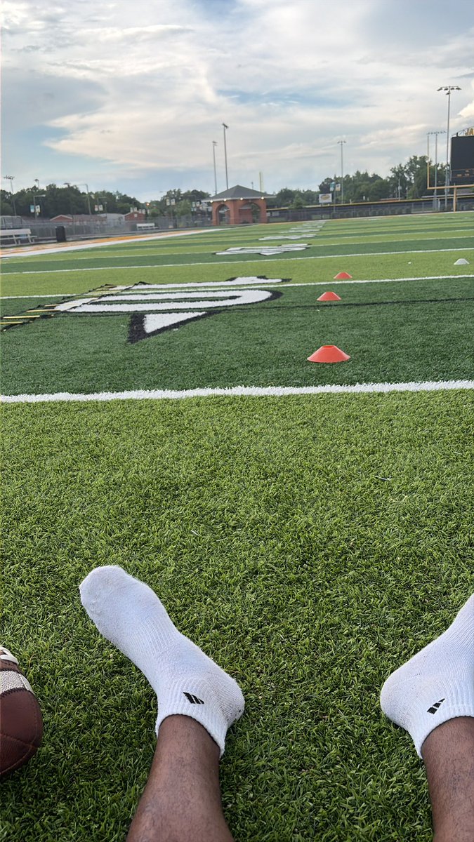 Smoov3T's tweet photo. always workin ! #NoGutsNoGlory https://t.co/wT1M6kvmO4