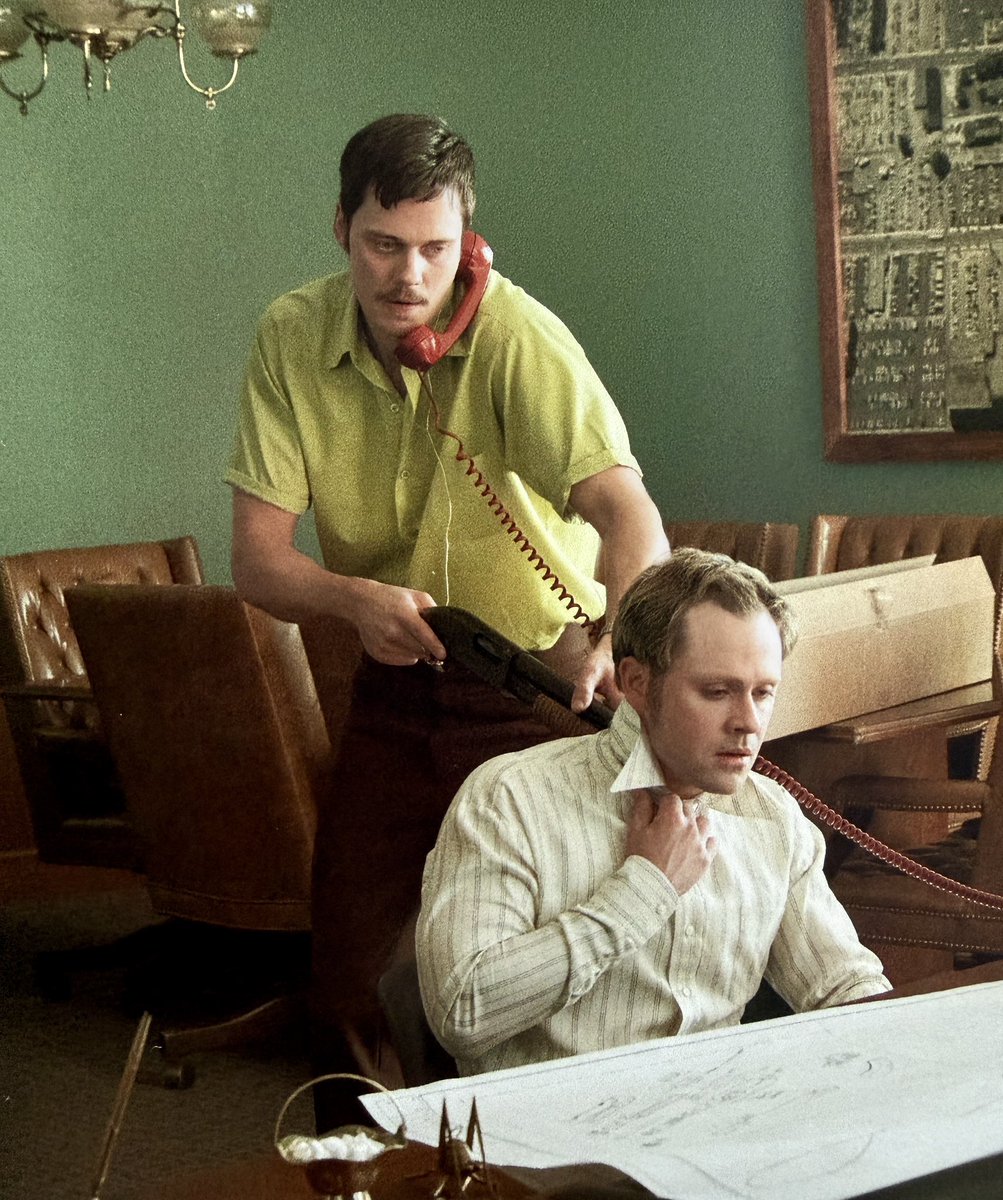 GeeFreak's tweet photo. To celebrate the release of “Dead Man’s Wire” on Netflix, I took some photos of my fave shots from the screenplay to share. Enjoy!! https://t.co/vMaMcnQYjf
