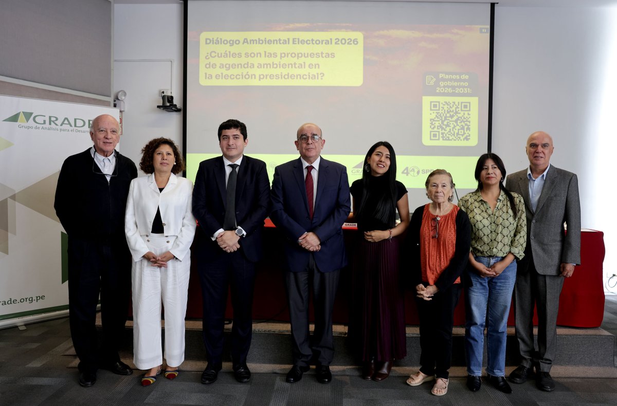 GRADEPeru's tweet photo. Durante el encuentro se abordaron temas clave para el futuro del país: Amazonía, minería ilegal, áreas naturales protegidas, pueblos indígenas, institucionalidad y justicia ambiental.

El evento fue organizado por GRADE, @BartoloIBC, @spdaorg, @IriPeru y SUMA+ https://t.co/SK1M3aKdFm