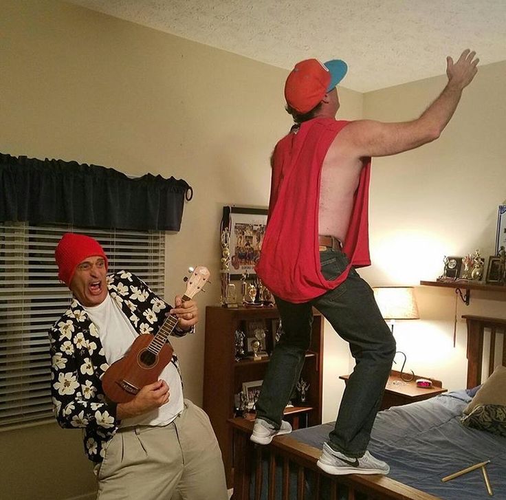 HoowYouDoinnn's tweet photo. Still the funniest photo ever.  Tyler and Josh's dads dressing up as them is peak comedy https://t.co/A0YuJcVC43