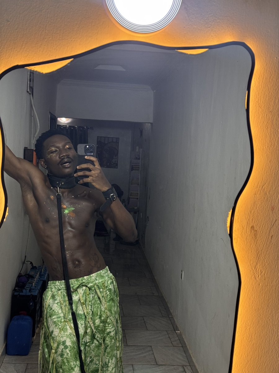 Tirednaijaunc's tweet photo. I am your side quest. Find me. https://t.co/J8wCcjVOTO