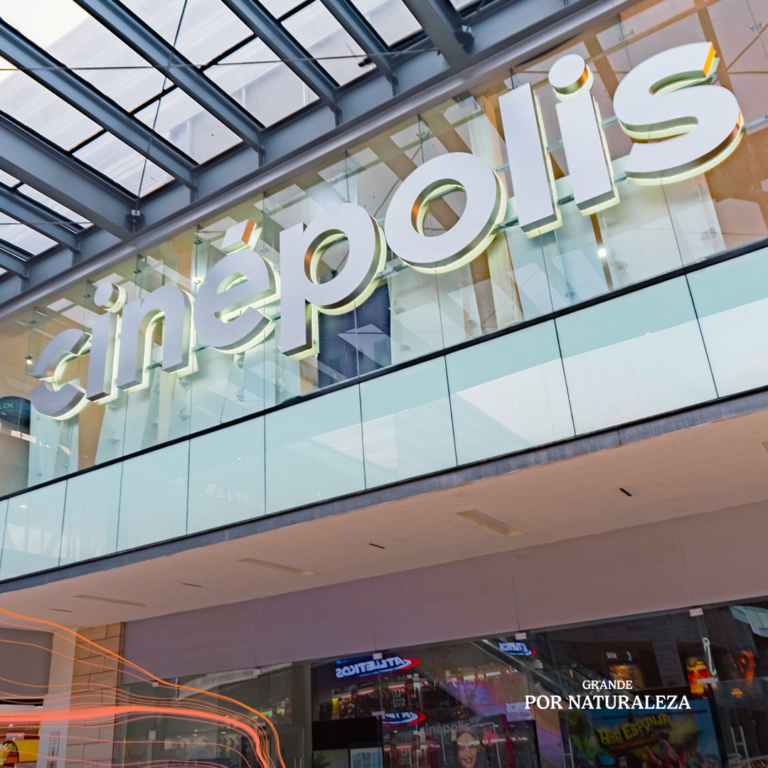 Via_Vallejo's tweet photo. En Parque Vía Vallejo encontrarás ese algo que terminará por darle un toque genial al Día del Padre; desde una peli en #cinepolis 📽️hasta un regalo que se volverá su favorito del mes.🎁 ¡Ven a celebrar con papá!

#quetenemos
#dondeir
#diadelpadre
#papas https://t.co/s45aZZKfDB