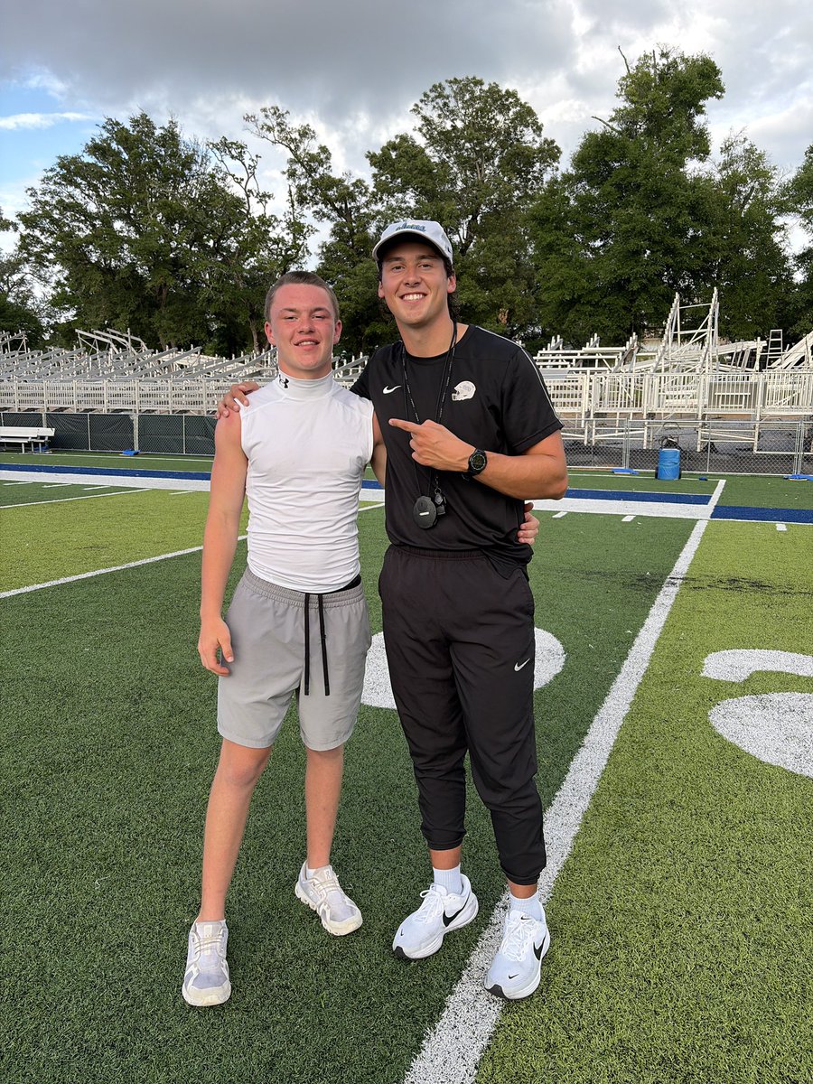 corbin_felts29's tweet photo. Rain? Sickness? Burnt? No excuses! Gotta get better! Had a tremendous experience at THE university of West Florida! Thank you to @CoachKNobles and @CoachLange24 for putting on a SHOW! Let’s work! 
@qbcoachaiken 
@QBREIGN 
@TimRecognition 
@QBHitList https://t.co/vUVCnYcFU3