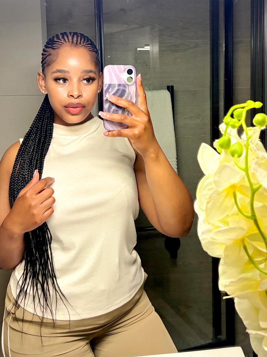 Nelly Ann 🌊 tweet media
