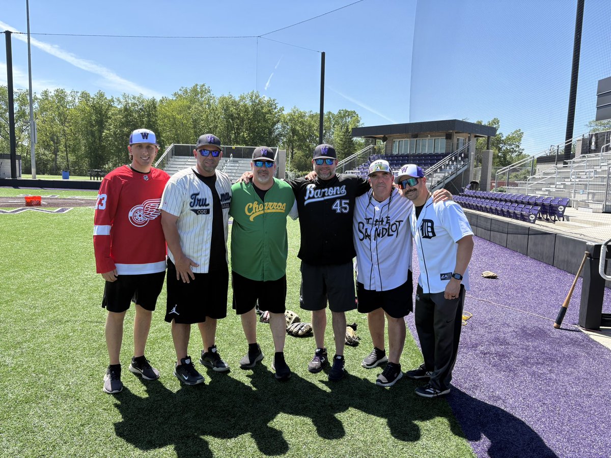Warriorbaseba11's tweet photo. Love this tradition! Jersey day at practice. Had some good ones!! https://t.co/V0nE7y3BYy