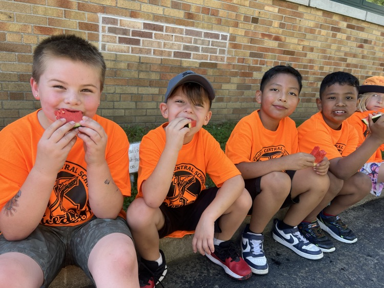 KeyportSchools's tweet photo. What an amazing Field Day we had! Our class truly enjoyed every single activity and had so much fun making memories together. https://t.co/QV2XQCoHXZ