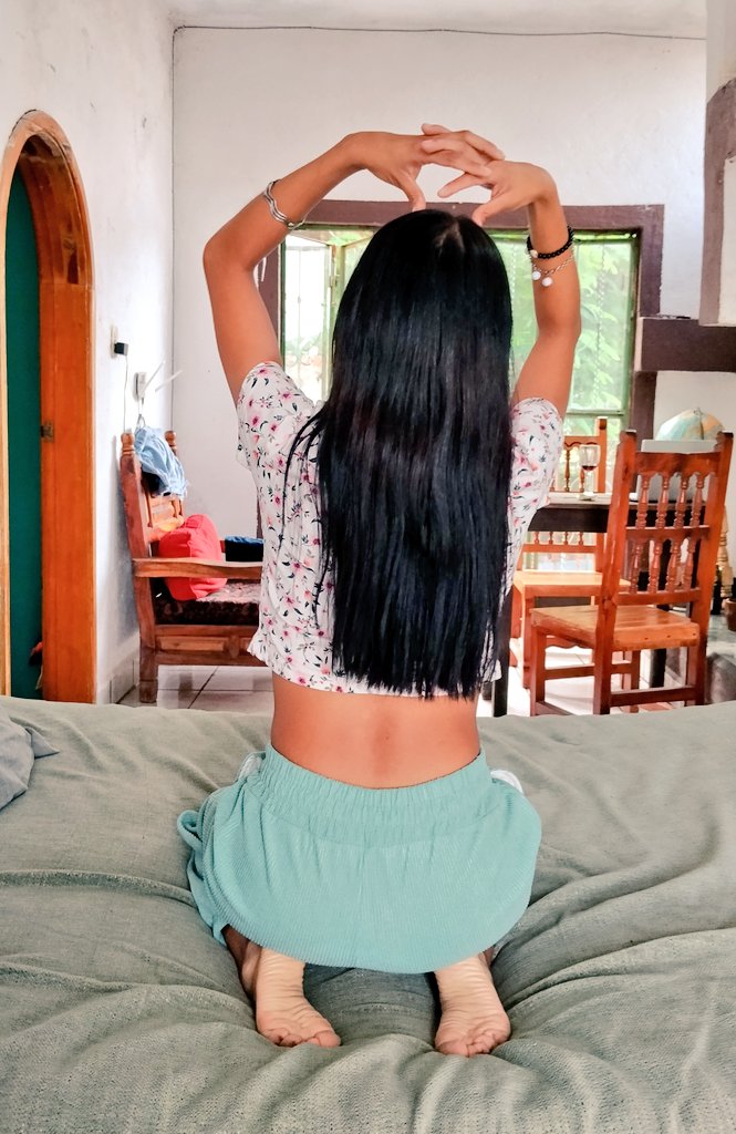 Novia Hotgirl tweet media