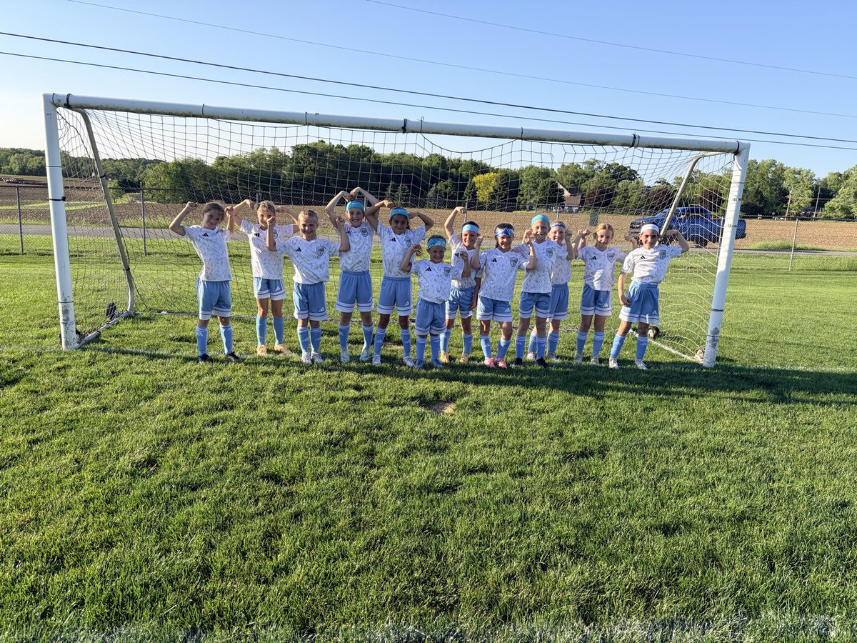 NorthernSteel_'s tweet photo. Northern Steel 2017G Revolution closed out their season with a strong 3-0 win over Riverhounds pre-ECNL! 👏⚽️

Amazing performance from the girls and a fantastic season full of growth, fun, and success. Proud of this team!

#NorthernSteel #SteelFamily https://t.co/5rKCjd4duU