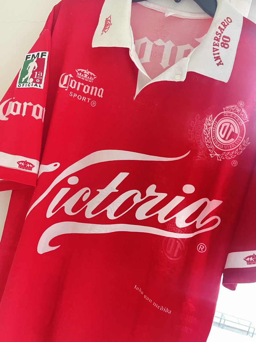 LBR2004's tweet photo. NUEVAMENTE...

ATENCIÓN !!!

🔥🔥🔥🔥

Mañana... TOD@S DE ROJO ♥️

Nuestra sangre y corazón !!!

Desde temprano la ciudad se vuelca con el @TolucaFC  !!!

En tu casa, en el carro, en las calles, sobre ellos...

PONTE LA ESCARLATA, TODO EL NEMESIO DIEZ PINTADO ESCARLATA 🔥 https://t.co/1DUKKj2KkE