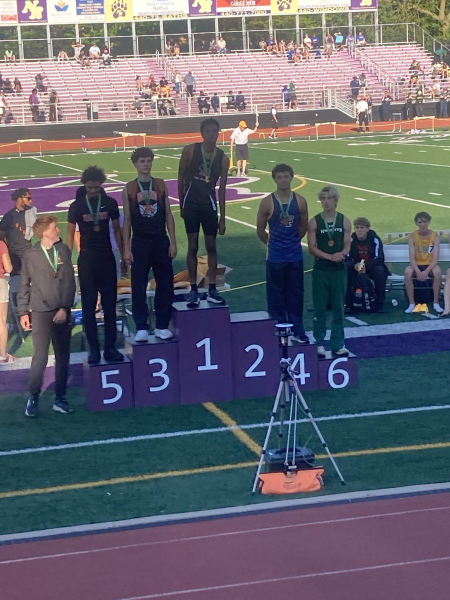 OFHS_track's tweet photo. https://t.co/mIVbsRsNf0