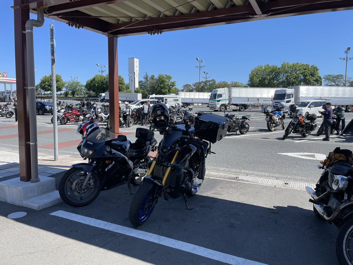 4173's tweet photo. 上里SAバイク多いなー
今日なにかあるの？ https://t.co/A95azkeB6z