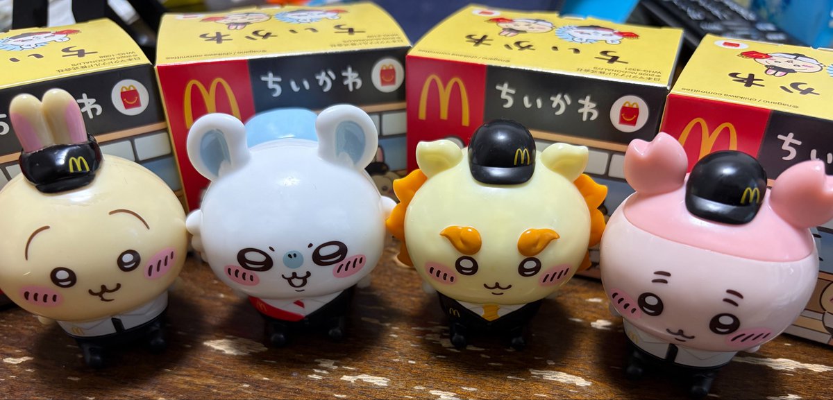 hal_iik's tweet photo. ちいかわのハッピーセット
2日目の朝でも余裕で売っててハッピー✌️ https://t.co/t3GTEr6GJR